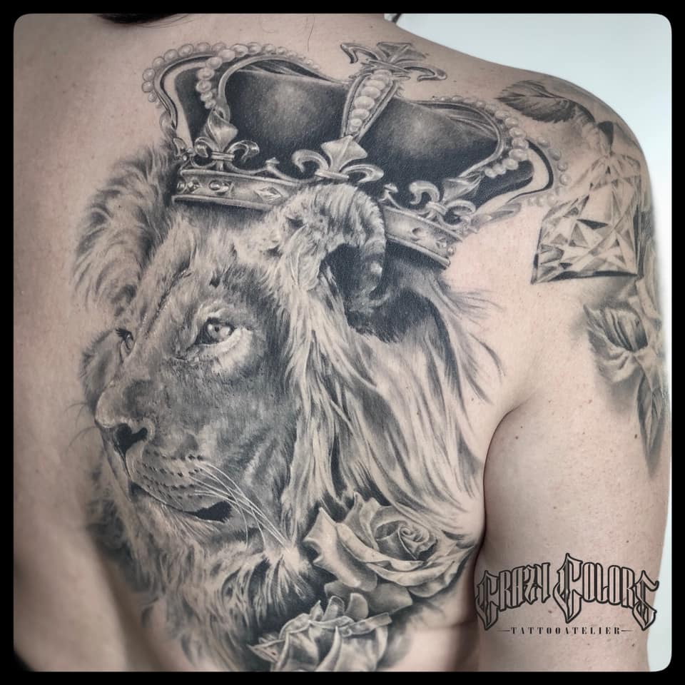 tl_files/cc/fotos/blog/Tattoo/König der Löwen Rückentattoo.jpg